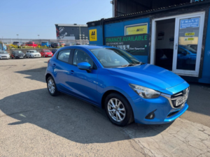 2016 Mazda Mazda2 1.5 Skyactiv-G Se-L Euro 6 (s/s) 5dr in Blue — image 2