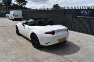 2017 Mazda Mx-5 2.0 Skyactiv-G Sport Nav Euro 6 2dr in White — image 5