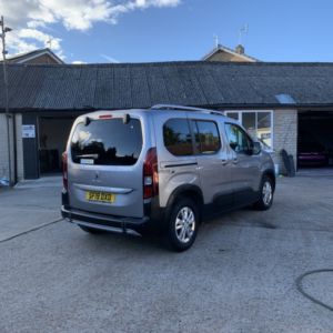 2019 Peugeot Rifter 1.5 Bluehdi Allure in Grey — image 6