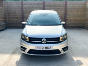 2021 Volkswagen Caddy Maxi Life 5 SEAT Auto Wheelchair Accessible Disabled Access Vehicle Wav in Silver — image 5