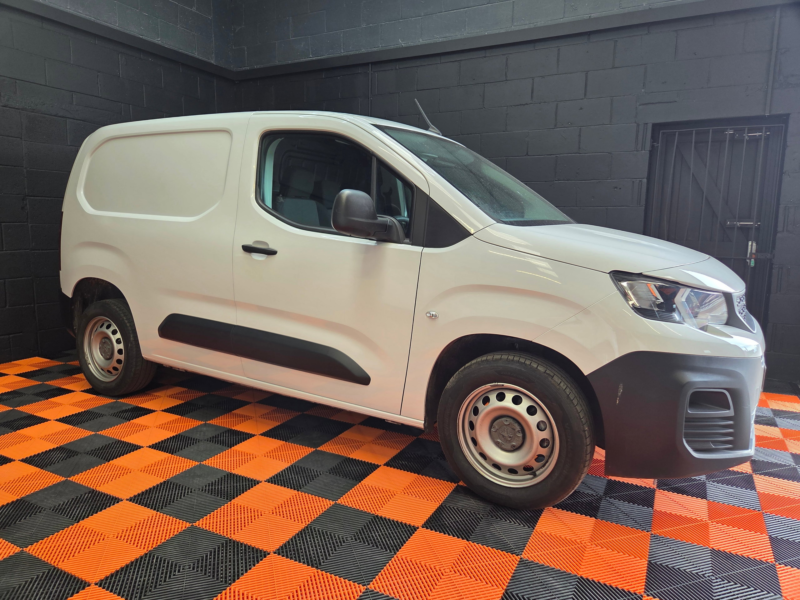 2024 Peugeot Partner 1.5 Bluehdi 1000 Professional Premium + Standard Panel Van 5dr Diesel Manual Swb Euro 6 (s/s) (100 Bhp) in White — image 1