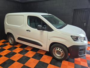 2024 Peugeot Partner 1.5 Bluehdi 1000 Professional Premium + Standard Panel Van 5dr Diesel Manual Swb Euro 6 (s/s) (100 Bhp) in White — image 2