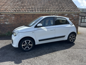 2016 Renault Twingo 1.0 Dynamique Sce 70 Stop & Start in White — image 6