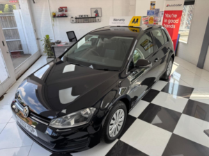 2013 Volkswagen Golf 1.6 Tdi Bluemotion Tech S Euro 5 (s/s) 5dr in Black — image 6
