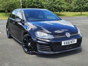 2016 Volkswagen Golf 2.0 Tdi Bluemotion Tech Gtd DSG Euro 6 (s/s) 5dr in Black — image 2