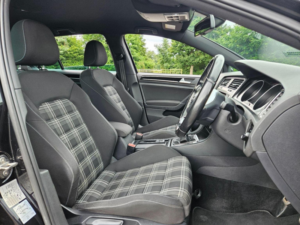2016 Volkswagen Golf 2.0 Tdi Bluemotion Tech Gtd DSG Euro 6 (s/s) 5dr in Black — image 3