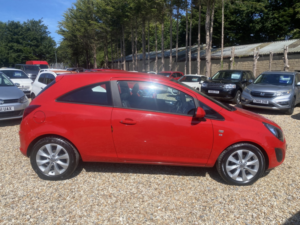 2014 Vauxhall Corsa 1.2 16v Excite in Red — image 2