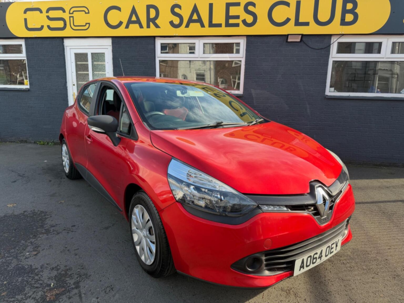 2014 Renault Clio 1.2 16v Expression Euro 5 5dr in Red — image 1