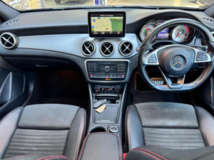 2016 Mercedes-Benz Gla 2.1 Gla220d Amg Line (premium Plus) 7g-Dct 4matic Euro 6 (s/s) 5dr in Black — image 4