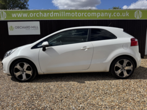 2014 Kia Rio 1.4 3 in White — image 3