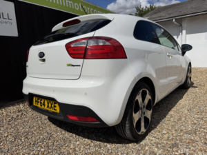 2014 Kia Rio 1.4 3 in White — image 6