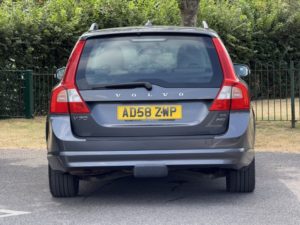 2008 Volvo V70 2.4 D5 Se Rti Nav in Grey — image 5
