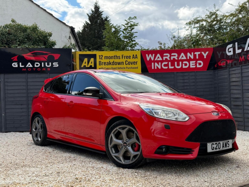 2014 Ford Focus 2.0t Ecoboost St-3 Euro 5 (s/s) 5dr in Red — image 1