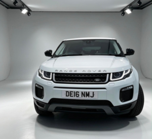 2016 Land Rover Range Rover Evoque 2.0 Ed4 Se Tech Fwd Euro 6 (s/s) 3dr in White — image 2