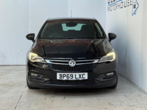 2019 Vauxhall Astra 1.6 Cdti Blueinjection Sri Euro 6 (s/s) 5dr in Black — image 2
