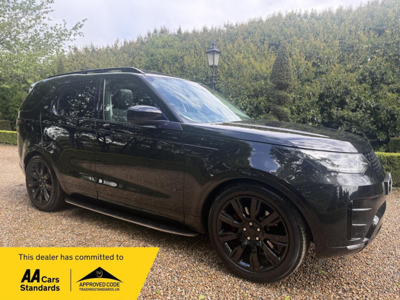 2017 Land Rover Discovery 3.0 Td V6 Hse Luxury Auto 4WD Euro 6 (s/s) 5dr in Black — image 1