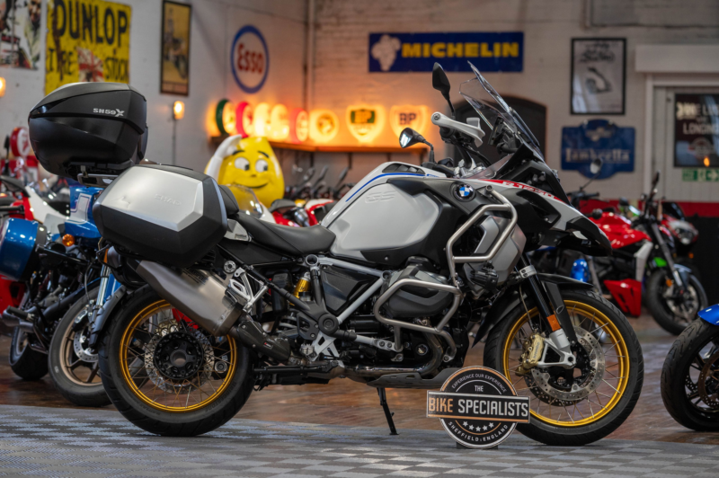 2022 BMW R 1250 Gs Adventure 1250 Te in Multicolour — image 1