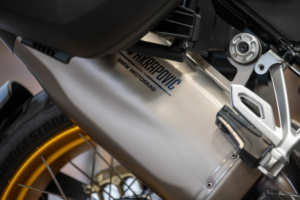 2022 BMW R 1250 Gs Adventure 1250 Te in Multicolour — image 6