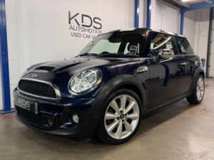 2013 MINI Hatch 1.6 Cooper S Hatch in Blue — image 2