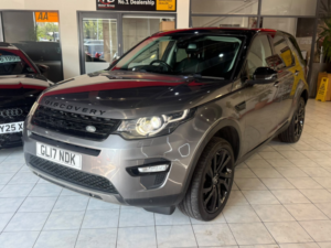 2017 Land Rover Discovery Sport 2.0 Td4 Hse Black in Grey — image 4