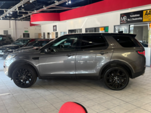 2017 Land Rover Discovery Sport 2.0 Td4 Hse Black in Grey — image 5