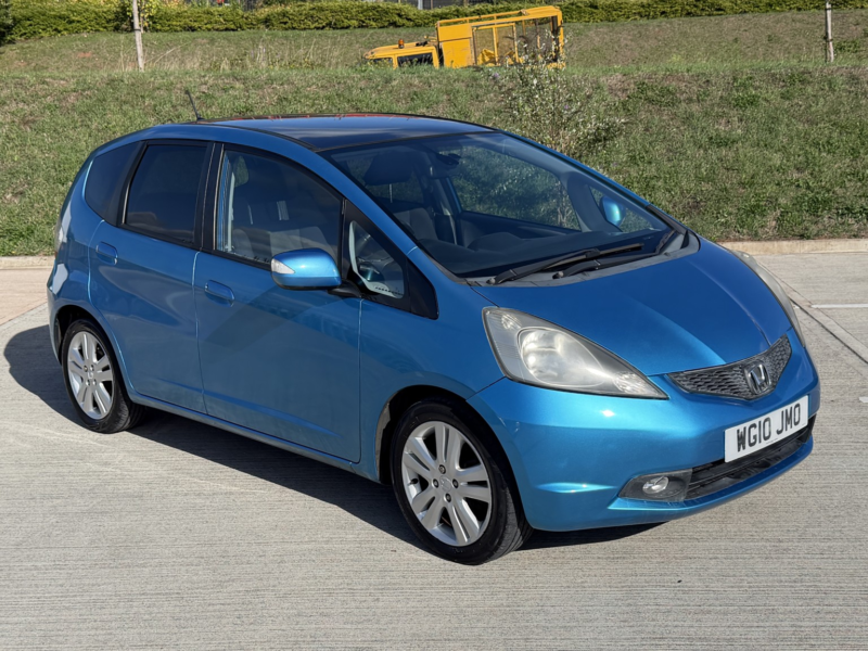 2010 Honda Jazz 1.4 I-Vtec Ex in Blue — image 1