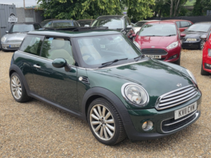 2011 MINI Hatch 1.6 Cooper D Hatch in Green — image 2