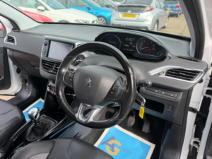 2016 Peugeot 2008 1.6 Bluehdi Allure Euro 6 (s/s) 5dr in White — image 3