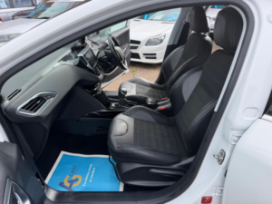2016 Peugeot 2008 1.6 Bluehdi Allure Euro 6 (s/s) 5dr in White — image 4