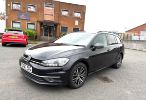 2017 Volkswagen Golf 1.6 Tdi Se Nav Euro 6 (s/s) 5dr in Black — image 3