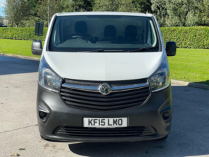 2015 Vauxhall Vivaro 1.6 Cdti 2900 L2 H1 Euro 5 5dr in White — image 2