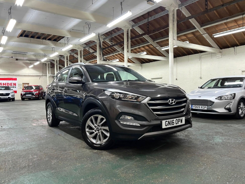 2016 Hyundai Tucson 1.7 Crdi Blue Drive Se Nav Euro 6 (s/s) 5dr in Grey — image 1