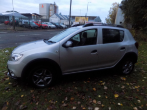2017 Dacia Sandero Stepway 1.5 Dci Ambiance Euro 6 (s/s) 5dr in Silver — image 6