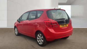 2016 Vauxhall Meriva 1.4i Life MPV 5dr Petrol Manual Euro 6 (100 Ps) in Red — image 3