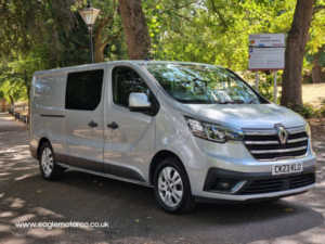 2022 Renault Trafic 2.0 Dci Blue Ll30 Sport Crew Van L2 H1 Euro 6 (s/s) 6dr in Grey — image 3