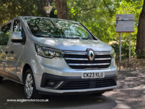2022 Renault Trafic 2.0 Dci Blue Ll30 Sport Crew Van L2 H1 Euro 6 (s/s) 6dr in Grey — image 4