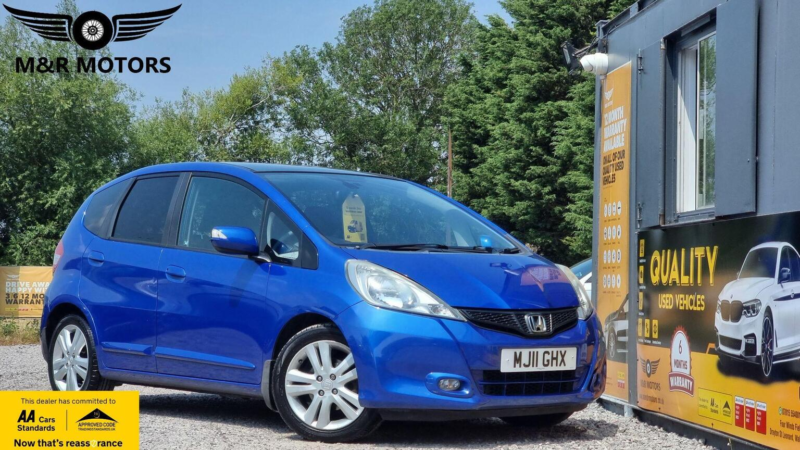 2011 Honda Jazz 1.4 I-Vtec Ex CVT Euro 5 5dr in Blue — image 1
