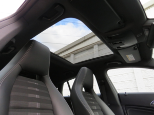 2017 Mercedes-Benz Cla Cla 220d Sport Shooting Brake Estate 7g Automatic * Panoramic Glass Sunroof + Apple Car Play * in Silver — image 4