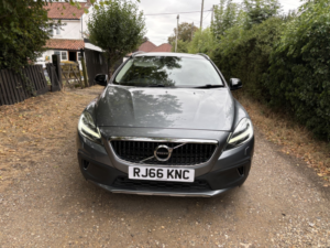 2016 Volvo V40 Cross Country 2.0 Cross Country Pro T3 in Grey — image 2