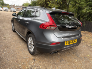 2016 Volvo V40 Cross Country 2.0 Cross Country Pro T3 in Grey — image 4