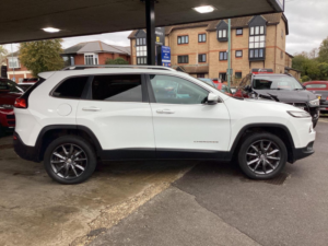 2015 Jeep Cherokee 2.0 Crd Limited Auto 4WD Euro 5 (s/s) 5dr in White — image 2