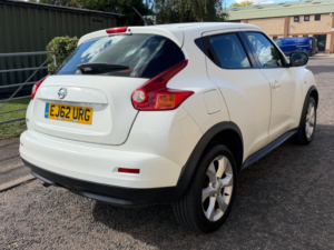 2012 Nissan Juke 1.6 Acenta SUV 5dr Petrol Manual Euro 5 (s/s) (117 Ps) in White — image 3