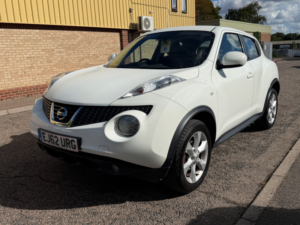 2012 Nissan Juke 1.6 Acenta SUV 5dr Petrol Manual Euro 5 (s/s) (117 Ps) in White — image 6