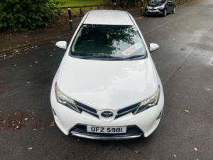 2013 Toyota Auris 1.33 Dual Vvt-I Icon Euro 5 (s/s) 5dr in White — image 6