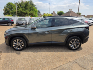 2022 Hyundai Tucson 1.6 T-Gdi Premium SUV 5dr Petrol Manual Euro 6 (s/s) (150 Ps) in Grey — image 3