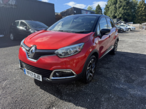 2017 Renault Captur 0.9 Dynamique S Nav Tce 90 in Red — image 2