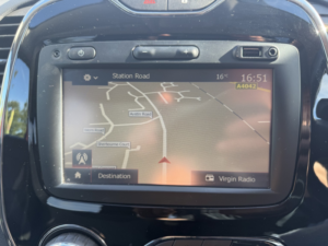 2017 Renault Captur 0.9 Dynamique S Nav Tce 90 in Red — image 6