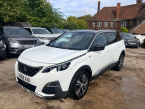2018 Peugeot 5008 Bluehdi S/s Gt Line in White — image 3