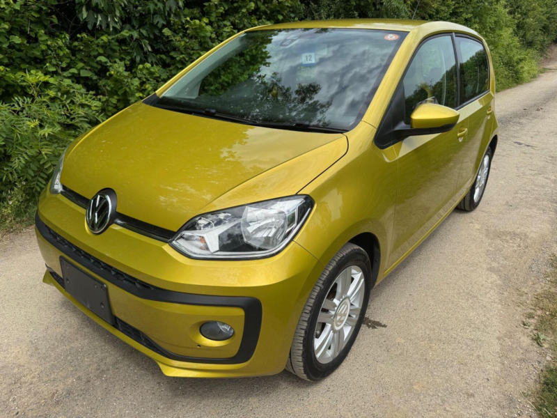 2017 Volkswagen Up! 1.0 Bluemotion Tech High Up! Asg Euro 6 (s/s) 5dr in Gold — image 1