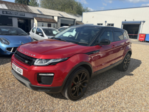 2015 Land Rover Range Rover Evoque 2.0 Td4 Se Tech in Red — image 4